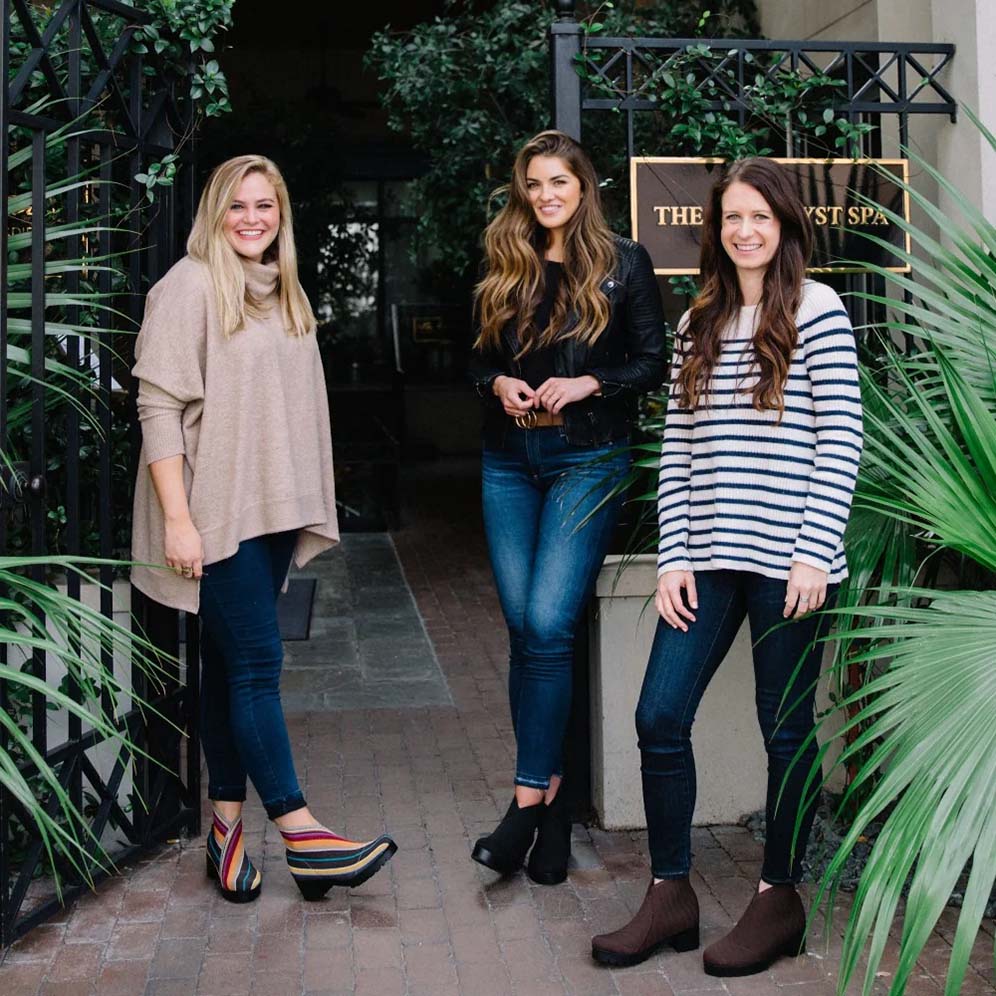 women wearing upper monterey boot